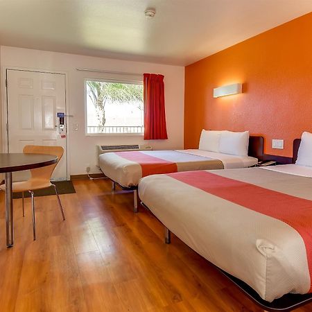 Motel 6-Riverside, Ca - South Exterior photo