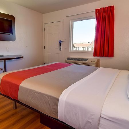 Motel 6-Riverside, Ca - South Exterior photo
