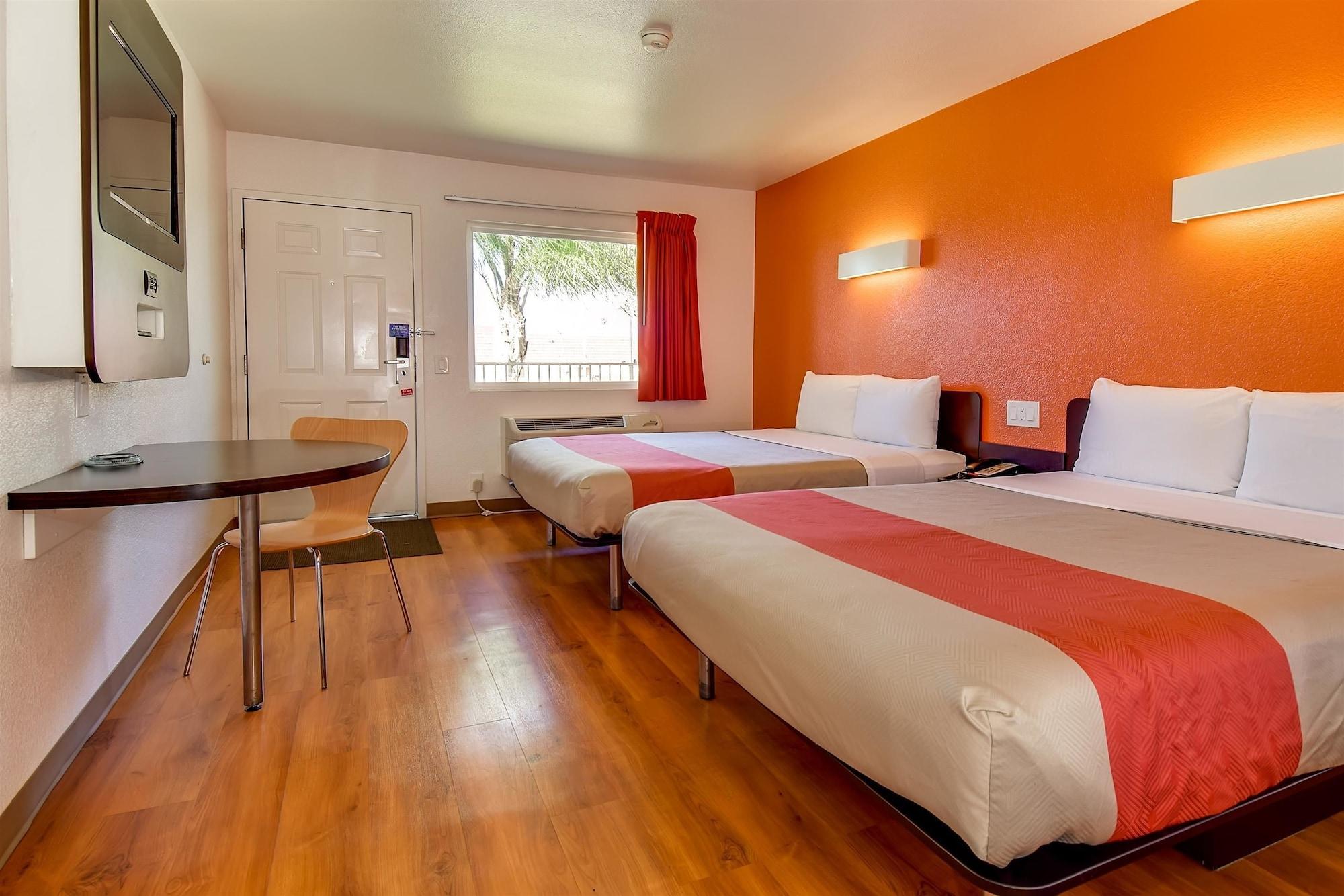 Motel 6-Riverside, Ca - South Exterior photo
