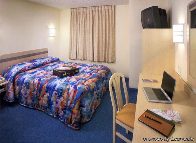 Motel 6-Riverside, Ca - South Exterior photo