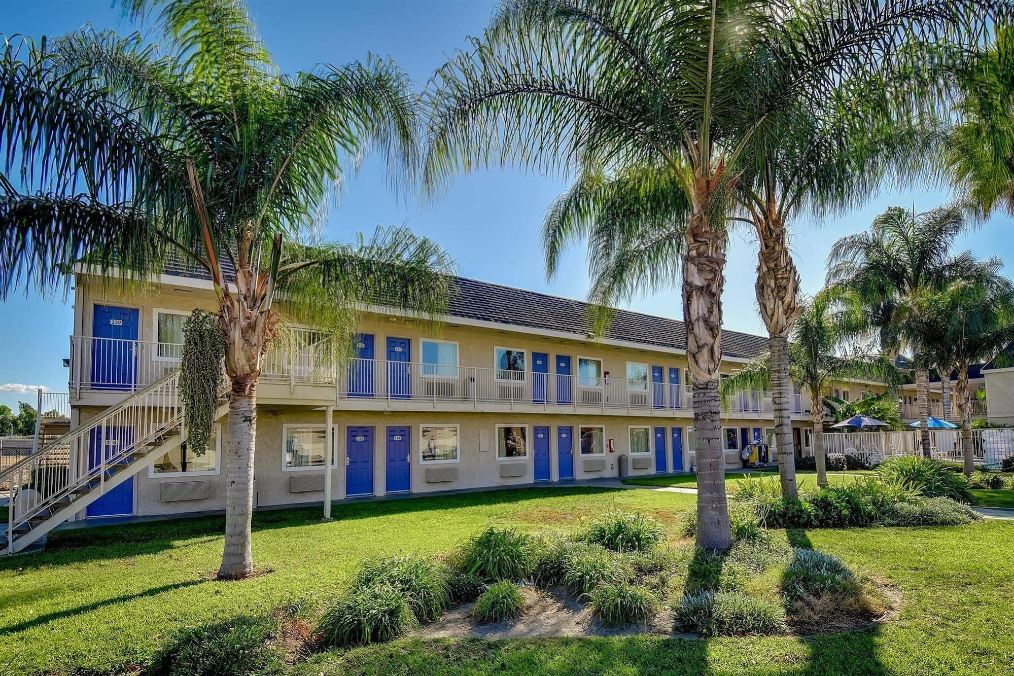 Motel 6-Riverside, Ca - South Exterior photo
