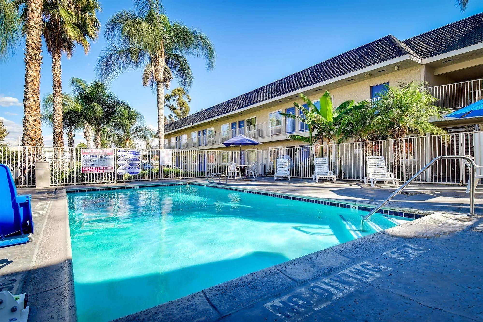 Motel 6-Riverside, Ca - South Exterior photo